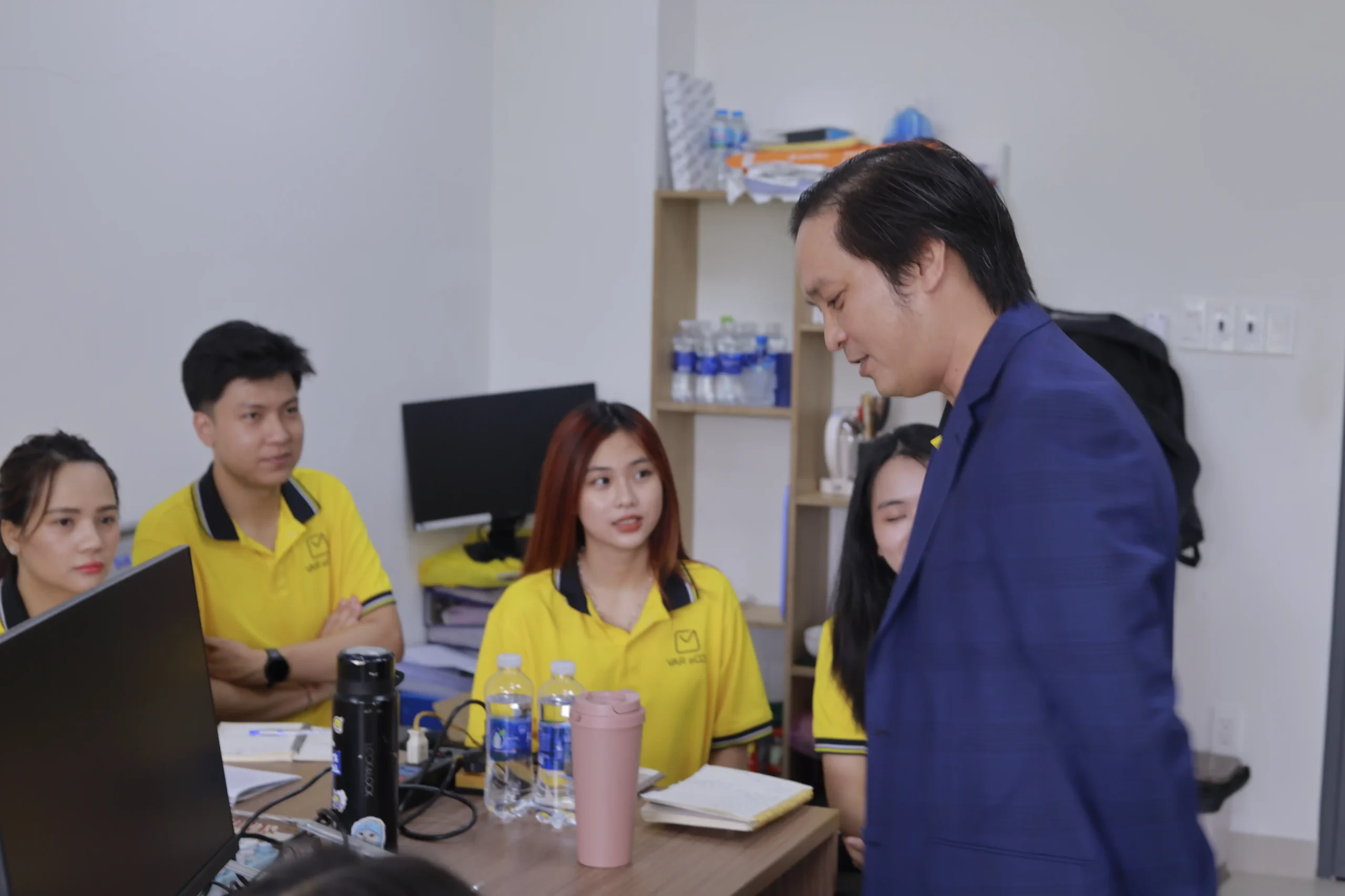 Đội ngũ của VAR eCOM