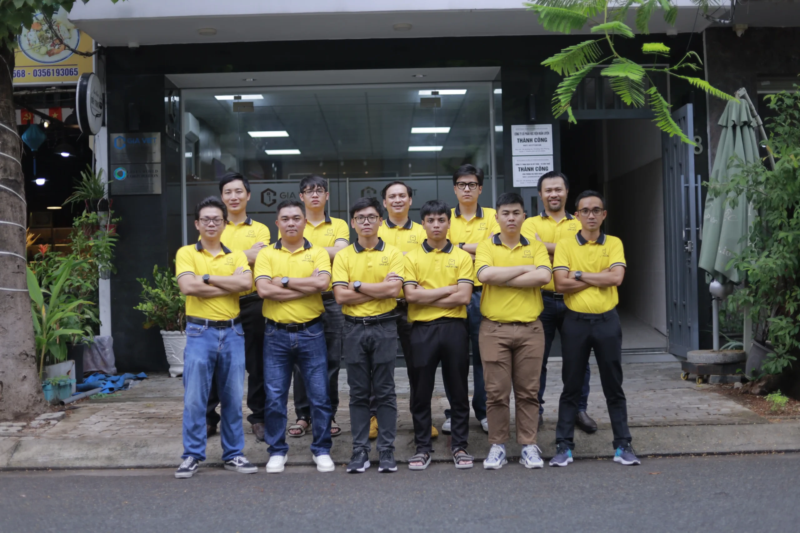 Đội ngũ chuyên gia tại VAR eCOM