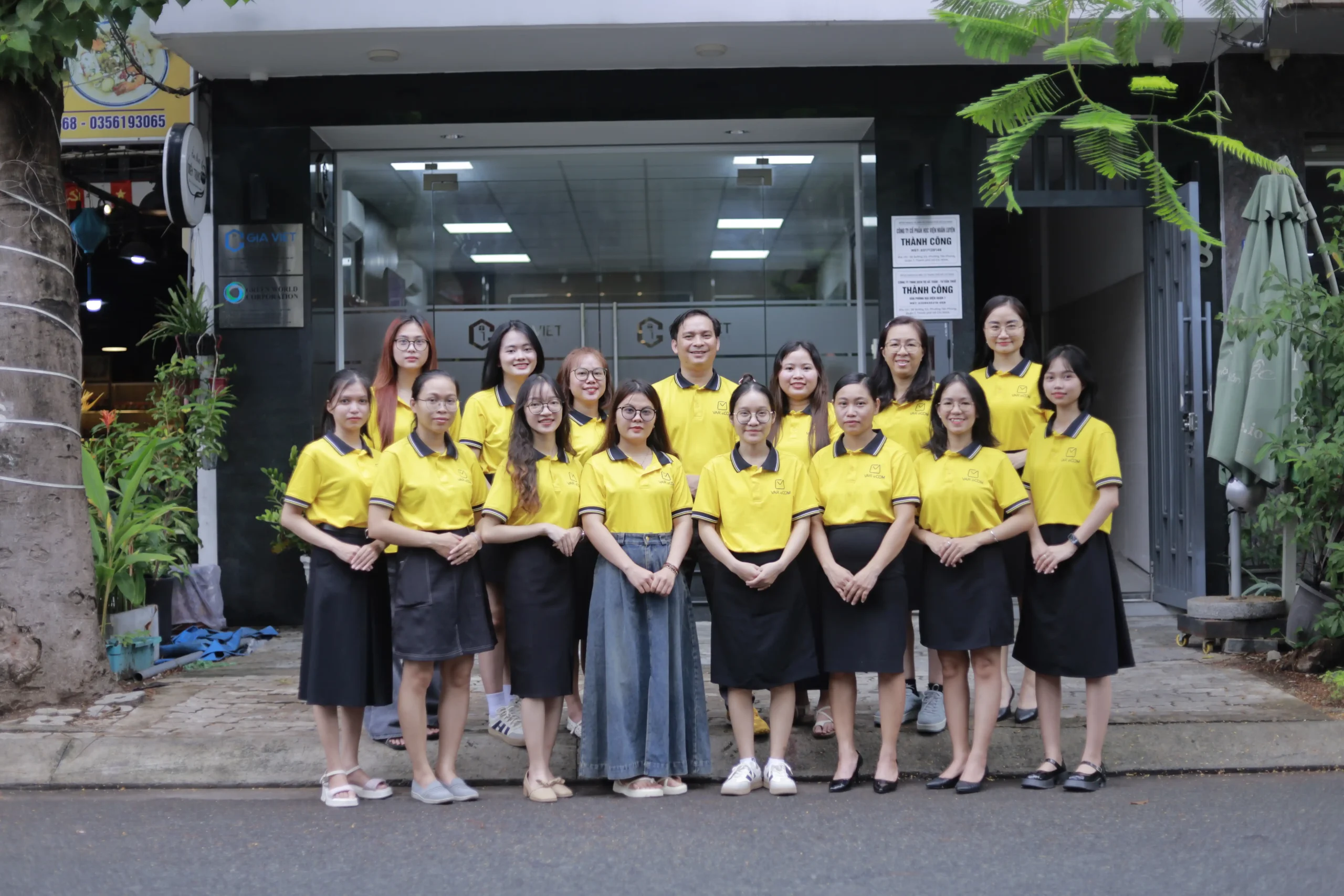 Đội ngũ chuyên viên kế toán VAR eCOM